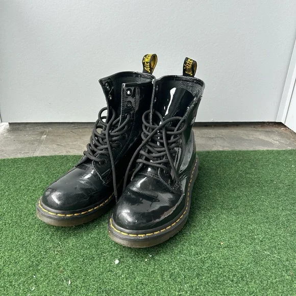 Dr. Martens Black Lace-Up Boots with Yellow Stitching 101 Yellow Stitch Smooth Leather Ankle Boots in Black | Dr  main image 4